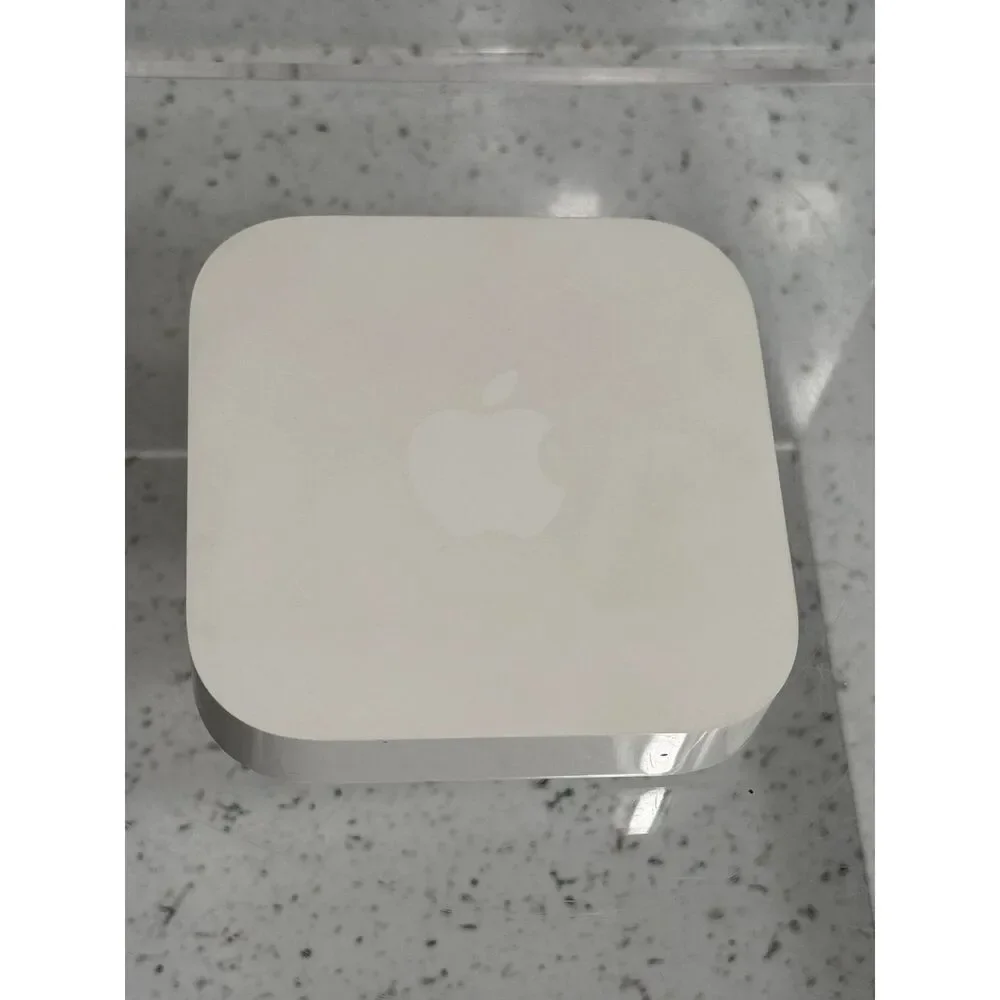 Apple AirPort Express Base Station Model# A1392 2nd gen incl. power supply